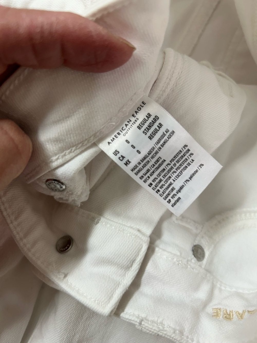 American Eagle Outfitters White High-Rise Jeans with Tan Leather Patch - Picture 14 of 16